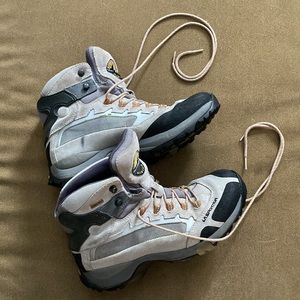 Women’s Vibram Hiking Boots